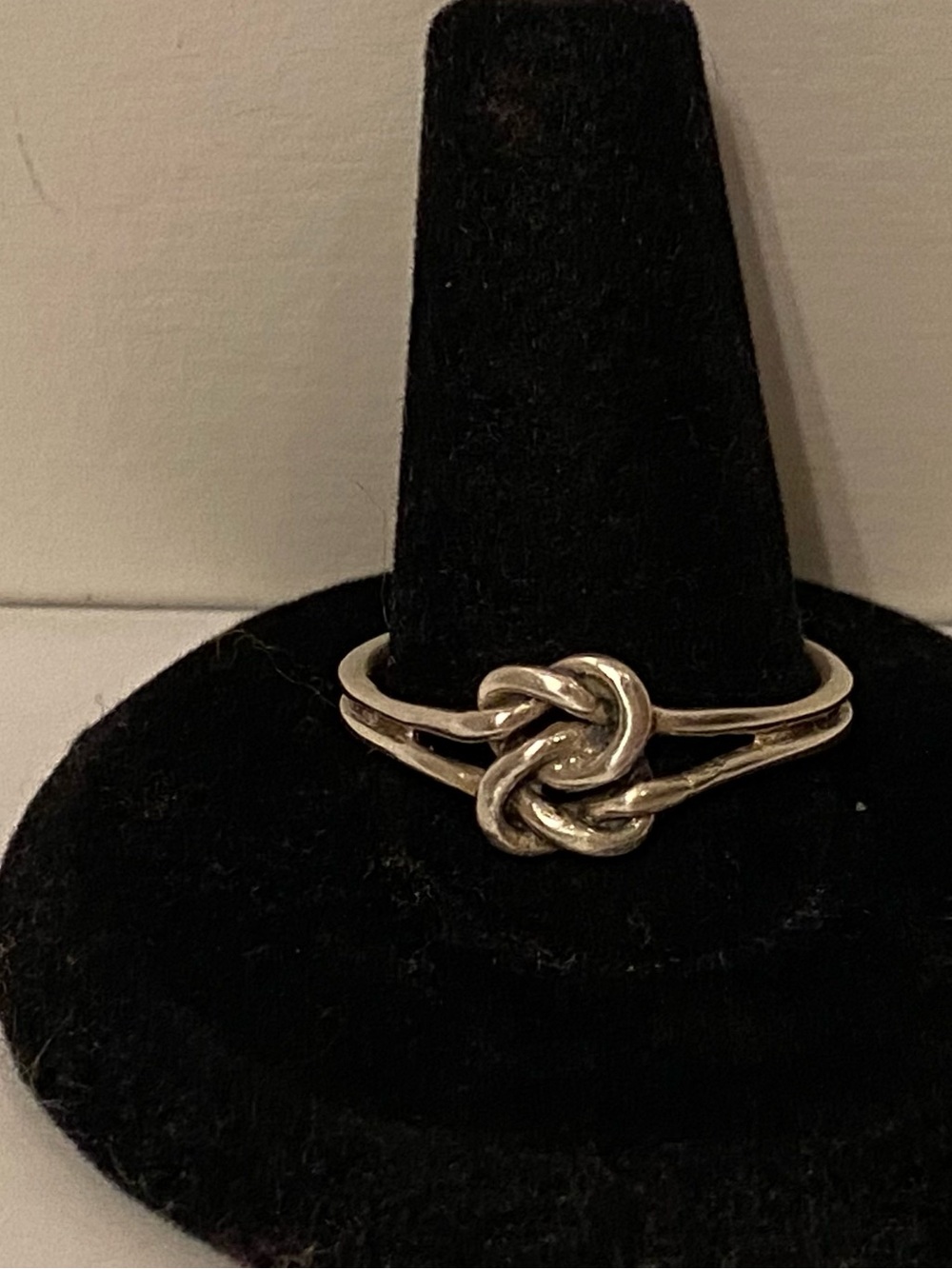 RING STERLING SILVER 925 INTERLOCKING KNOTS FIRST LOVE SIZE 7 2.2g
